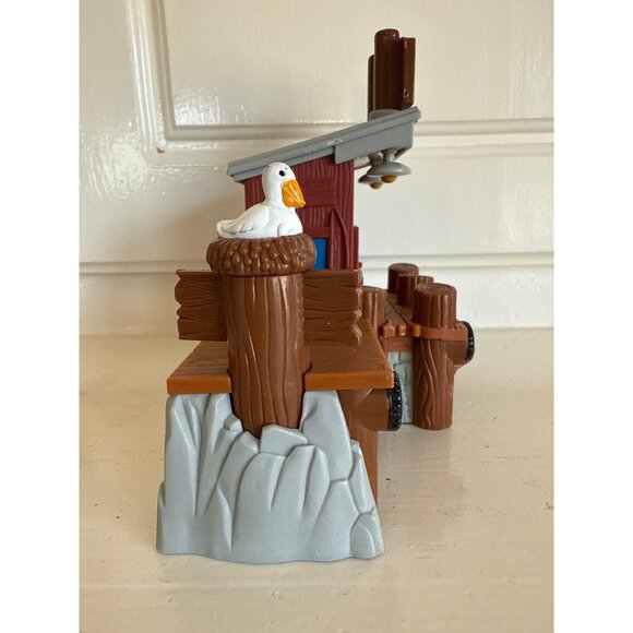 Fisher Price Geotrax Train Port Side Boat Dock Fishing Pier 2004 Mattel G5545 - Picture 5 of 8